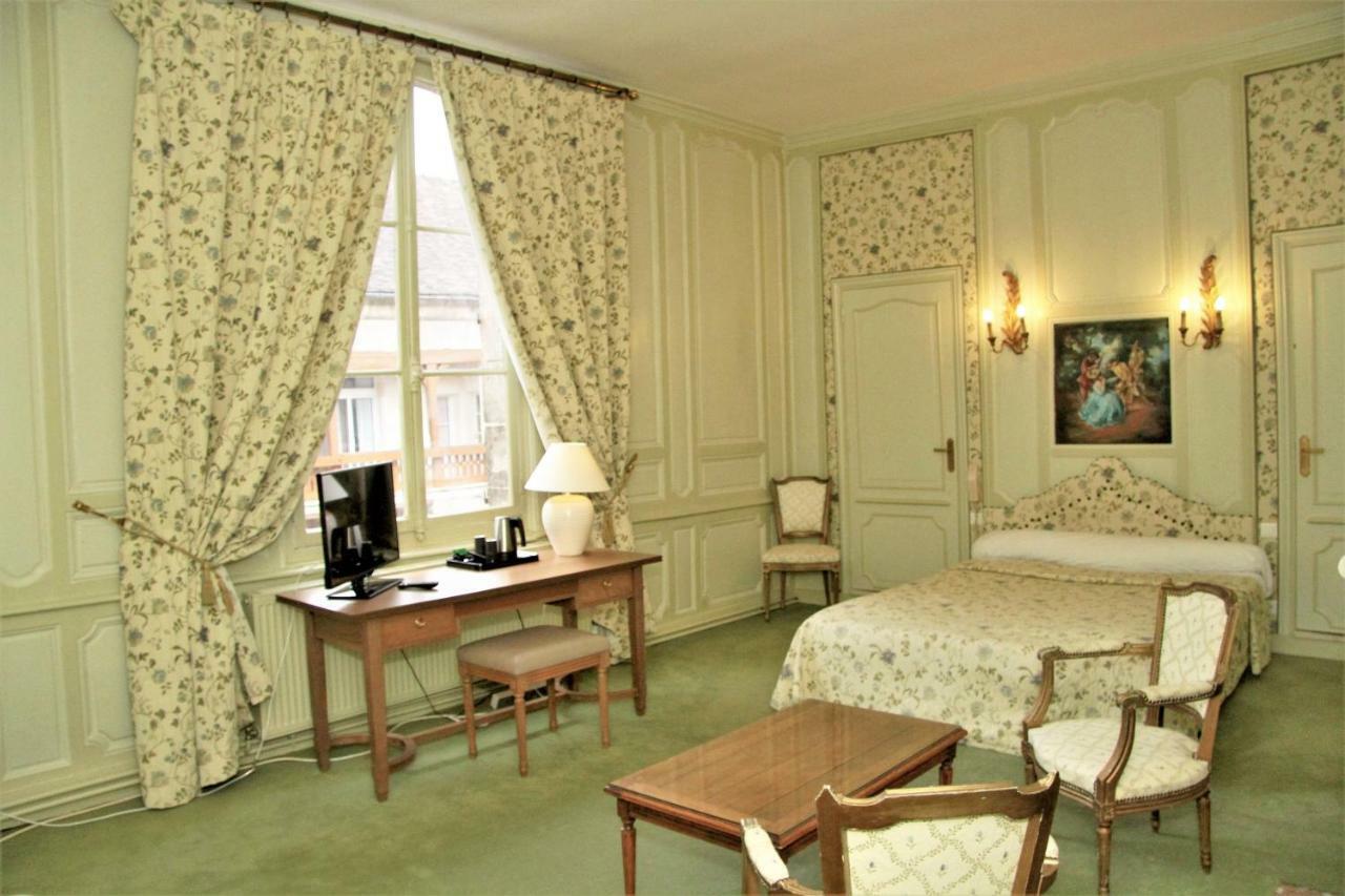 Hotel Le Regent Villers-Cotterêts Kültér fotó