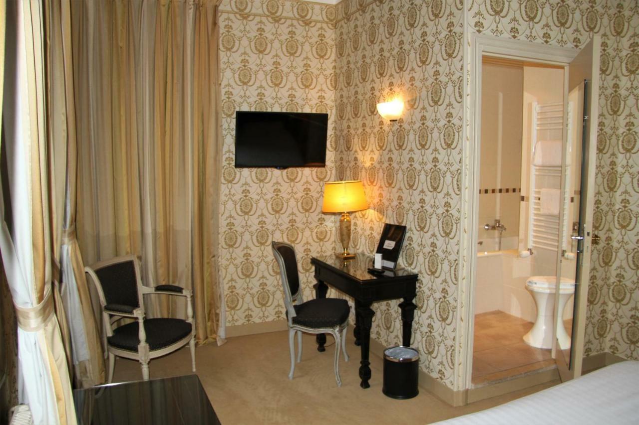 Hotel Le Regent Villers-Cotterêts Kültér fotó