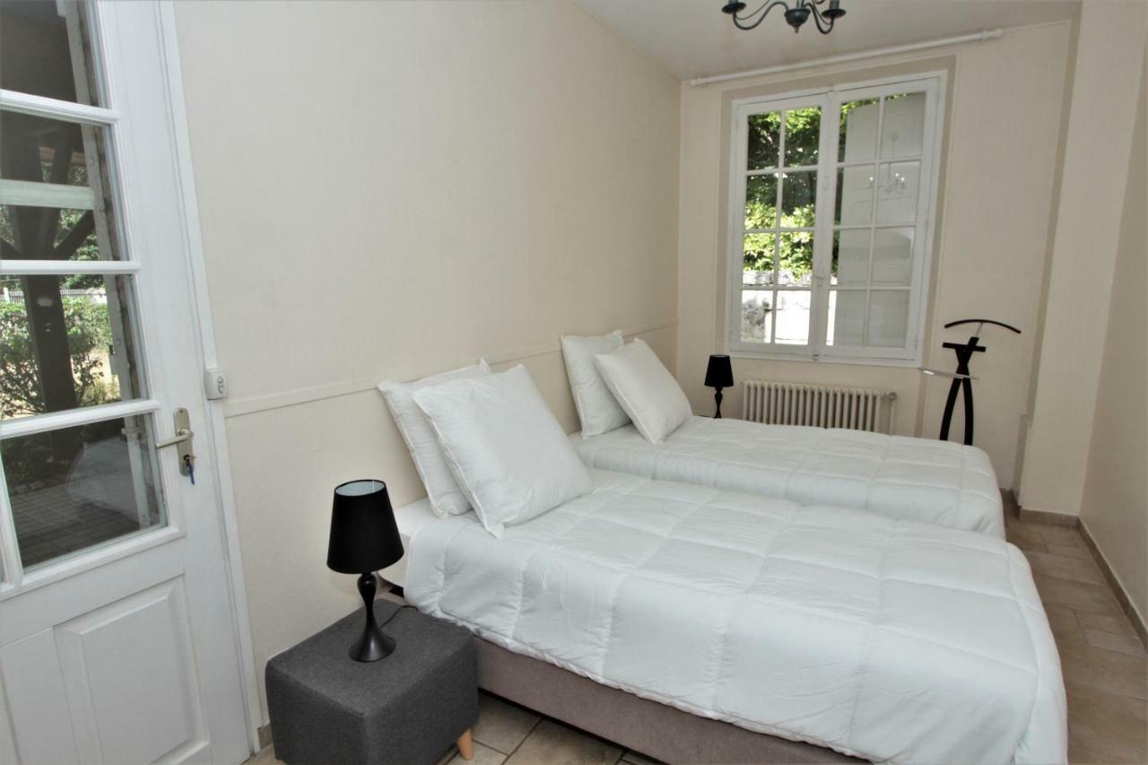 Hotel Le Regent Villers-Cotterêts Kültér fotó