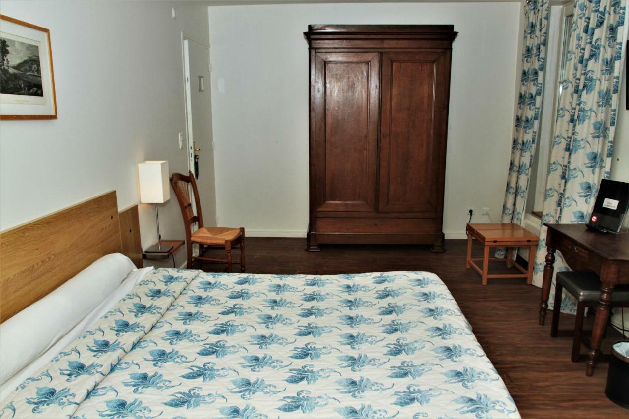 Hotel Le Regent Villers-Cotterêts Kültér fotó